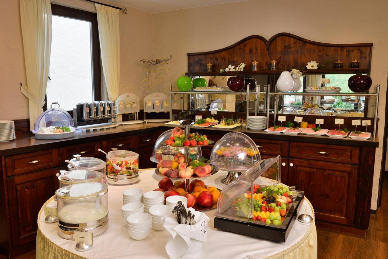 Hotel Lellmann Лёф Экстерьер фото